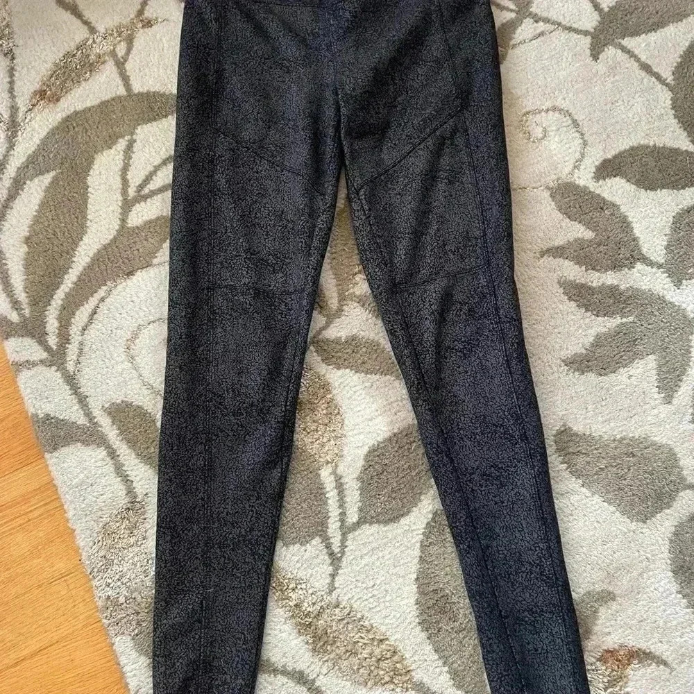 Rewash Compression Leggings - Picture 2 of 5
